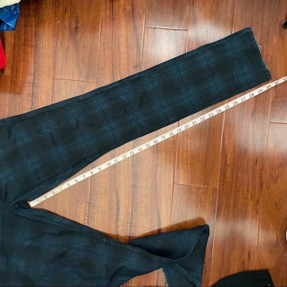 Lip Service Needle Plaid Jeans Size 32 - Picture 9 of 9